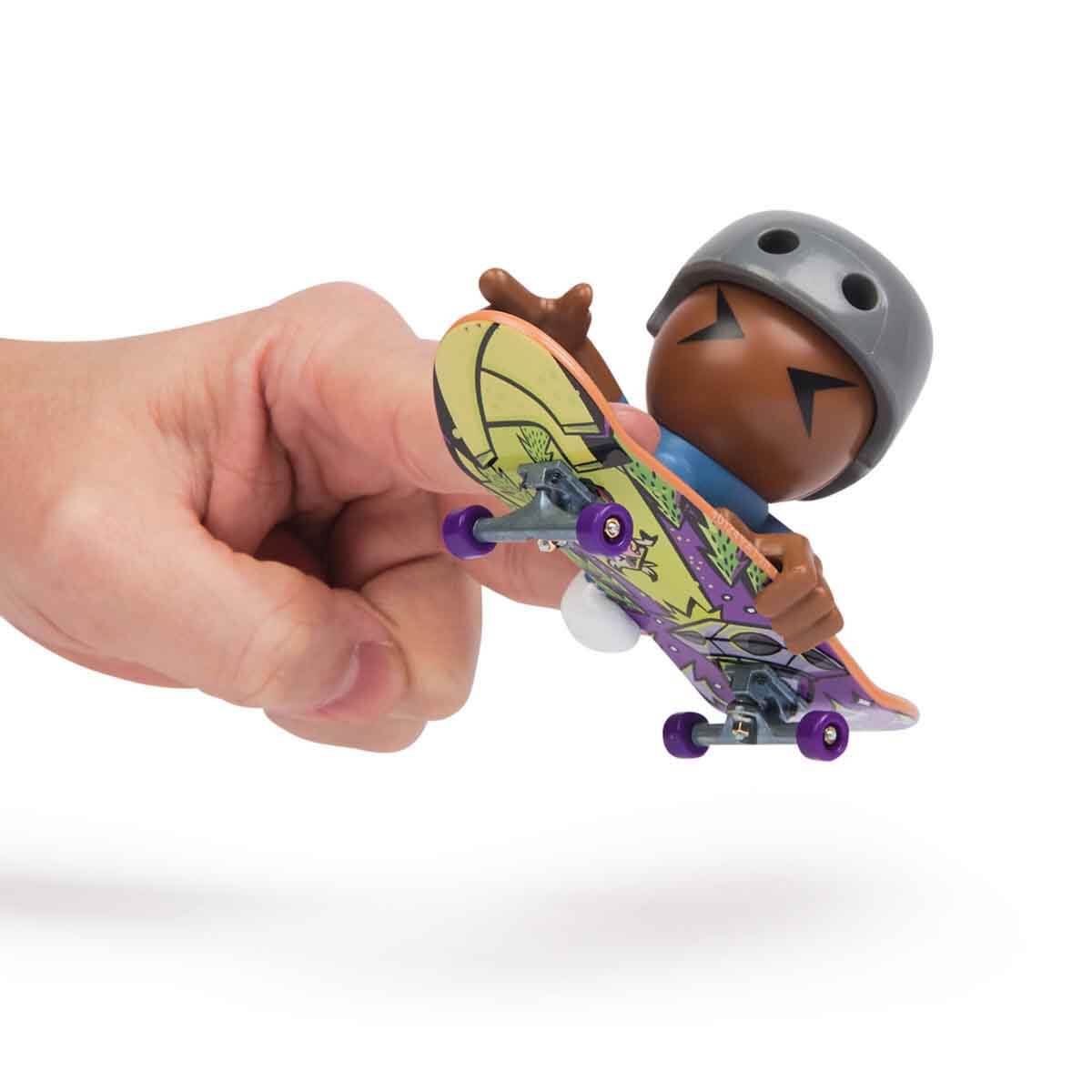 undefined - 7ca37_Tech_Deck_SK8_Crew_Figurlu_Parmak_Kaykayi_S1.jpg