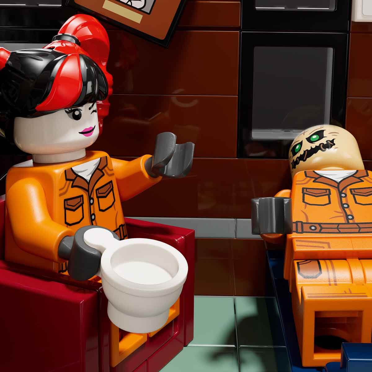 undefined - 7ca88_LEGO_DC_Batman_Arkham_Asylum_76300_.jpg