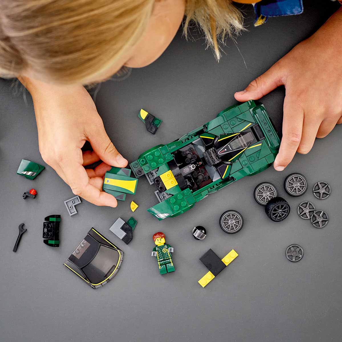 undefined - 7f741_LEGO_Speed_Champions_Lotus_Evija_76907.jpg