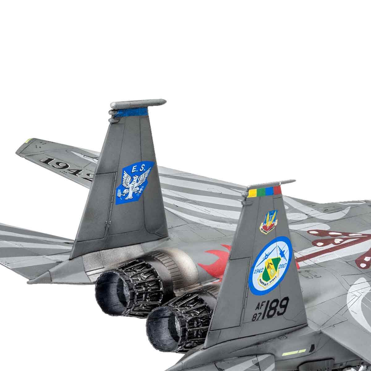 undefined - 8430d_Revell_1_72_F_15E_Strike_Eagle_VSU03841.jpg
