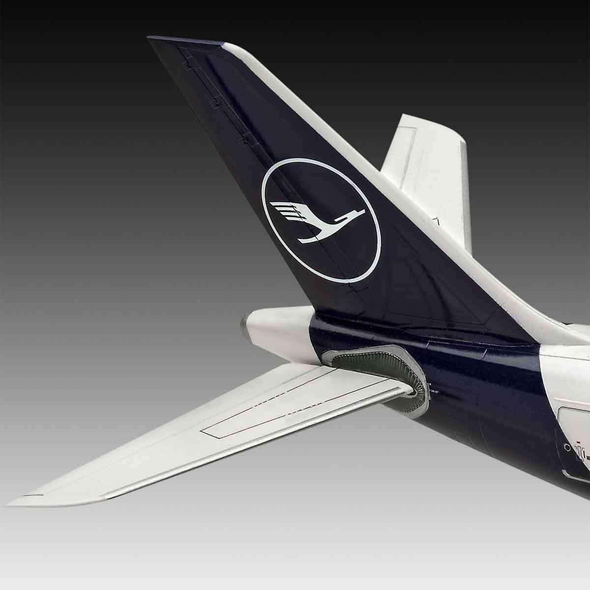 undefined - 84c56_Revell_1144_Airbus_A330300_Lufthansa_New_Livery_VS.jpg