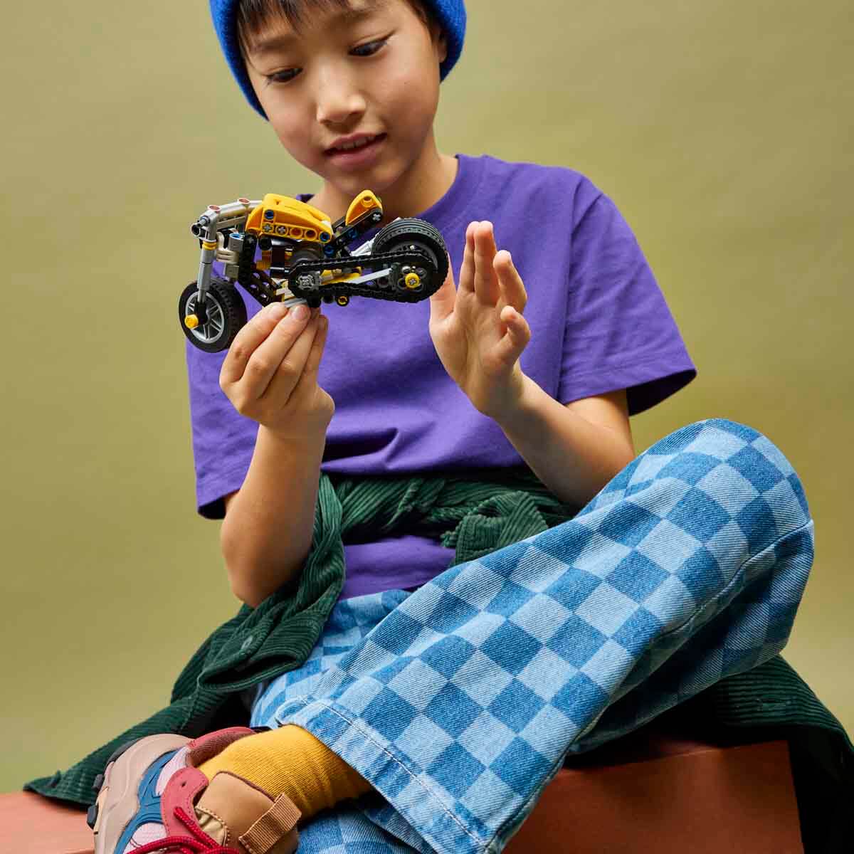 undefined - 86936_LEGO_Technic_Sari_Motosiklet_42225_.jpg