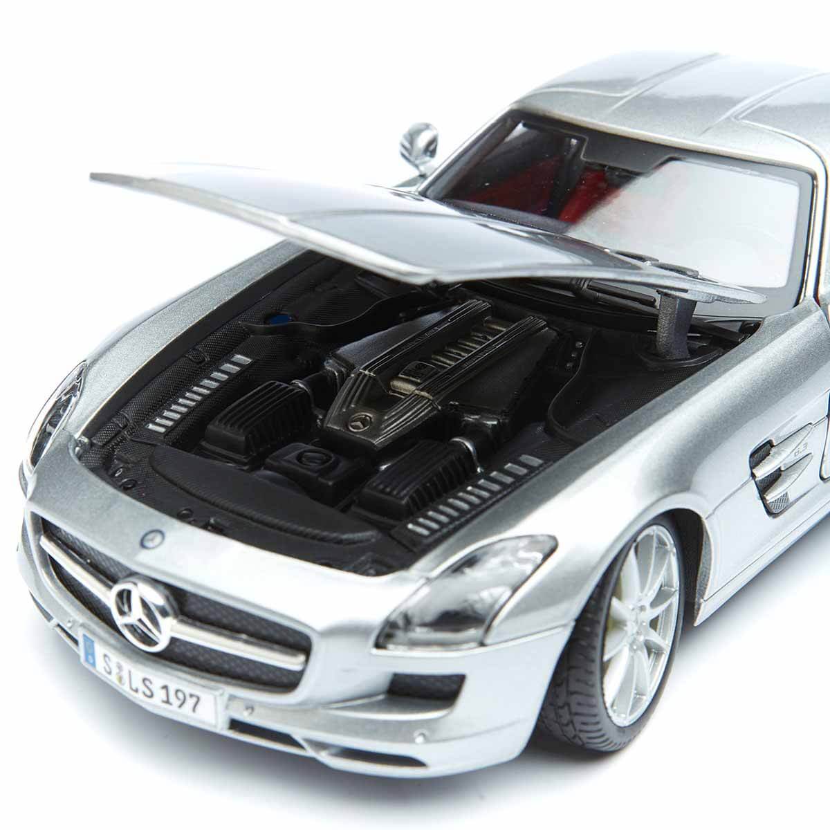 undefined - 86b00_118_Mercedes-Benz_SLS_AMG_Special_Edition_Die_Cast.jpg