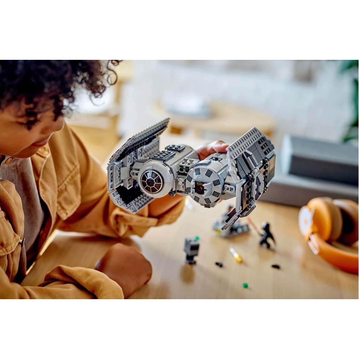 undefined - 8753a_LEGO_Star_Wars_TIE_Bombacisi_75347.jpg