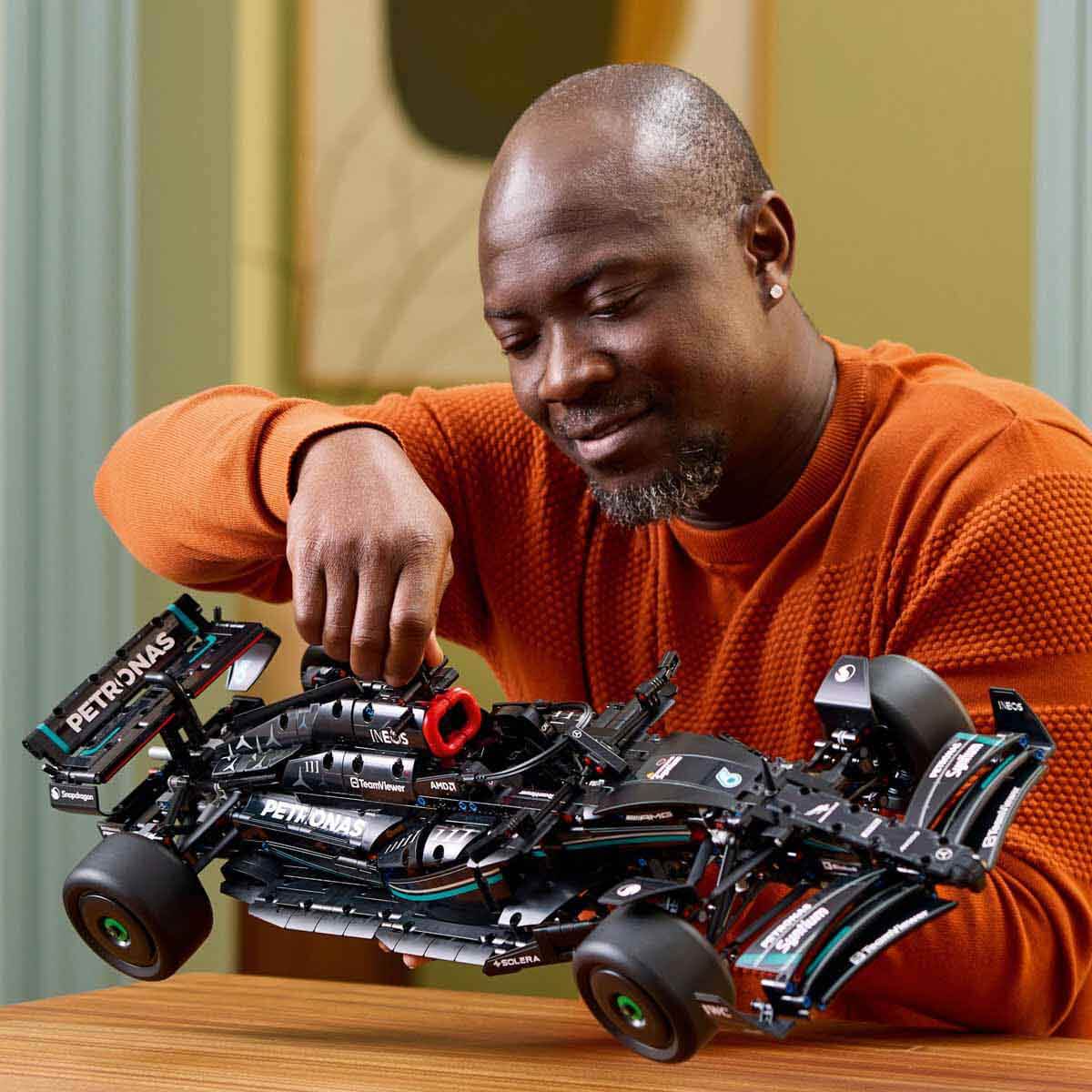 undefined - 87798_LEGO_Technic_Mercedes_AMG_F1_W14_E_Performance_421.jpg