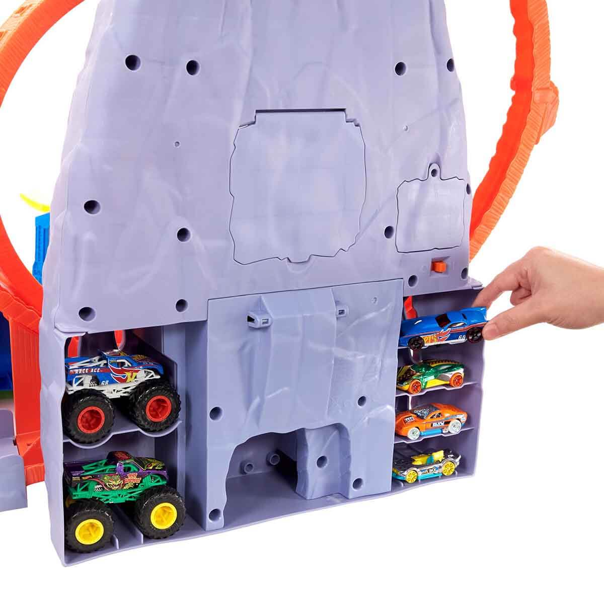 undefined - 886b4_Hot_Wheels_Monster_Trucks_Volkanik_Alanda_Macera_O.jpg
