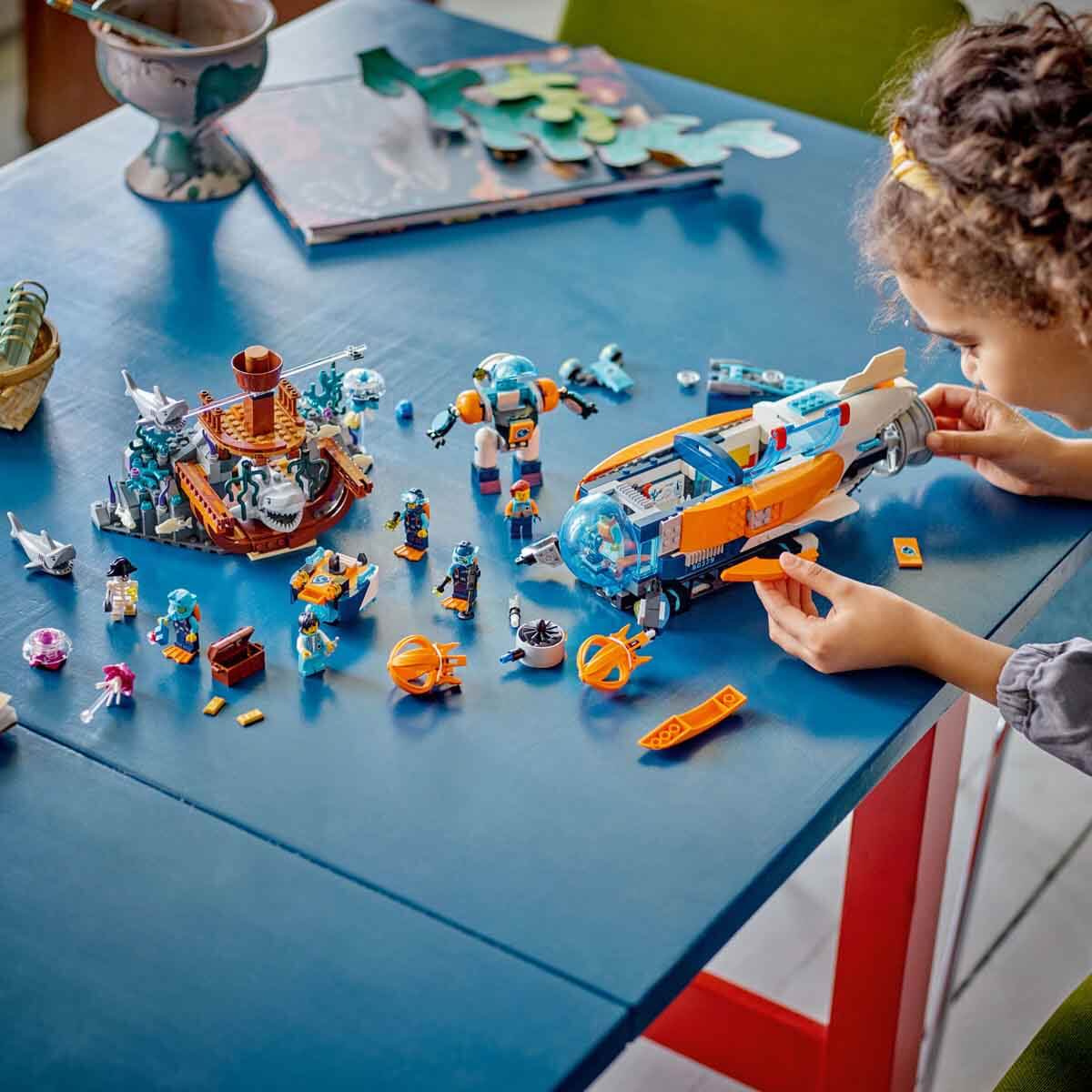 undefined - 89f55_LEGO_City_Derin_Deniz_Kesif_Denizaltisi_60379.jpg