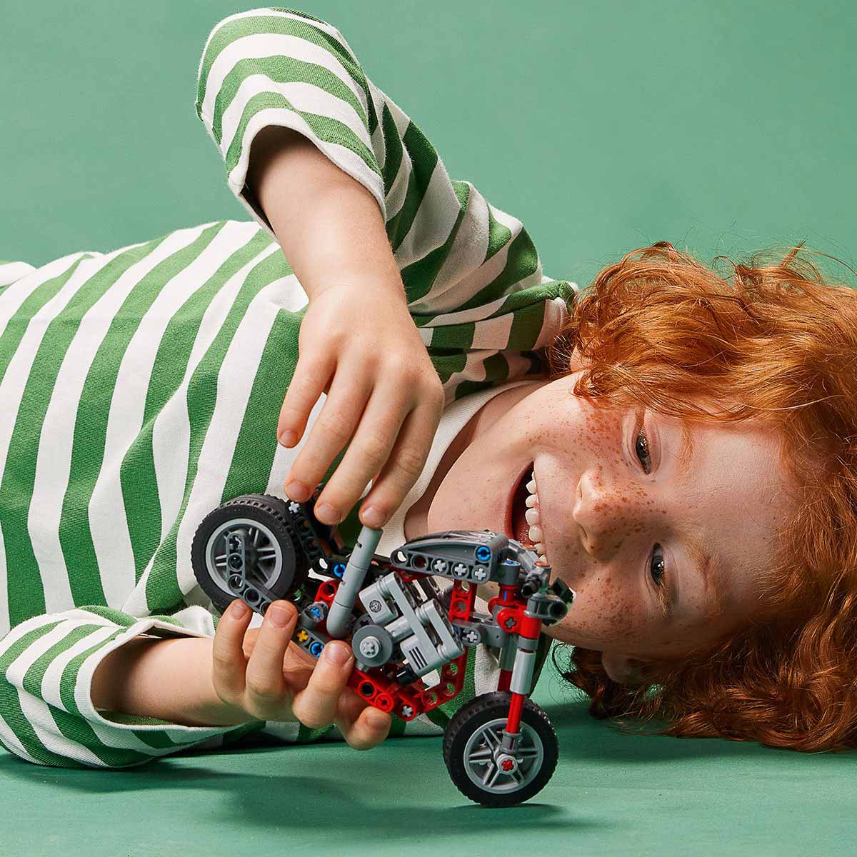 undefined - 8a897_LEGO_Technic_Motosiklet_42132.jpg