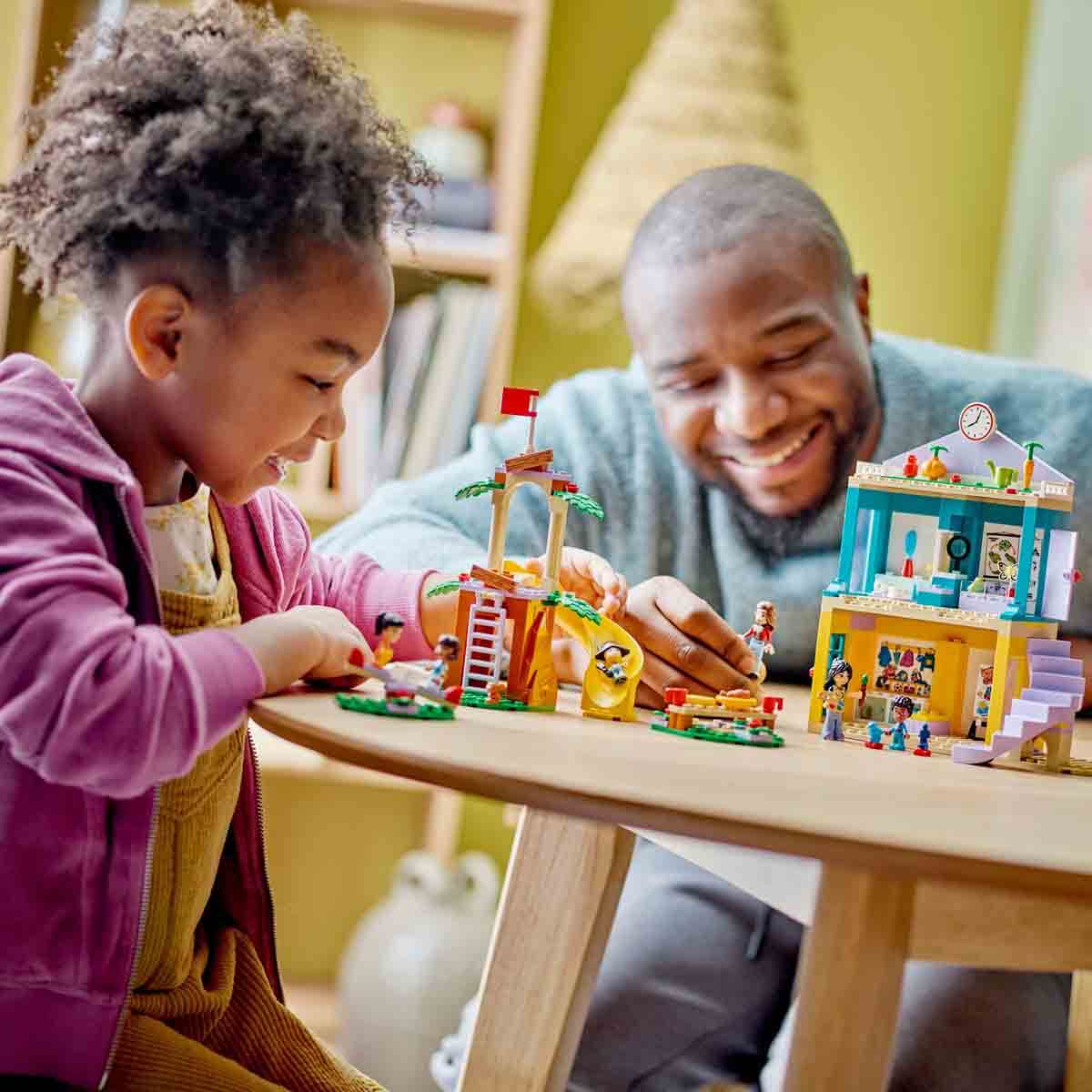 undefined - 8b4ee_LEGO_Friends_Heartlake_City_Anaokulu_42636_.jpg