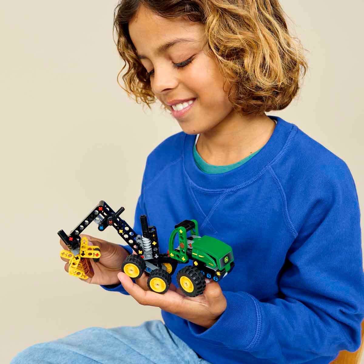 undefined - 8ba16_LEGO_Technic_John_Deere_1470H_Tekerlekli_Orman_Mak.jpg