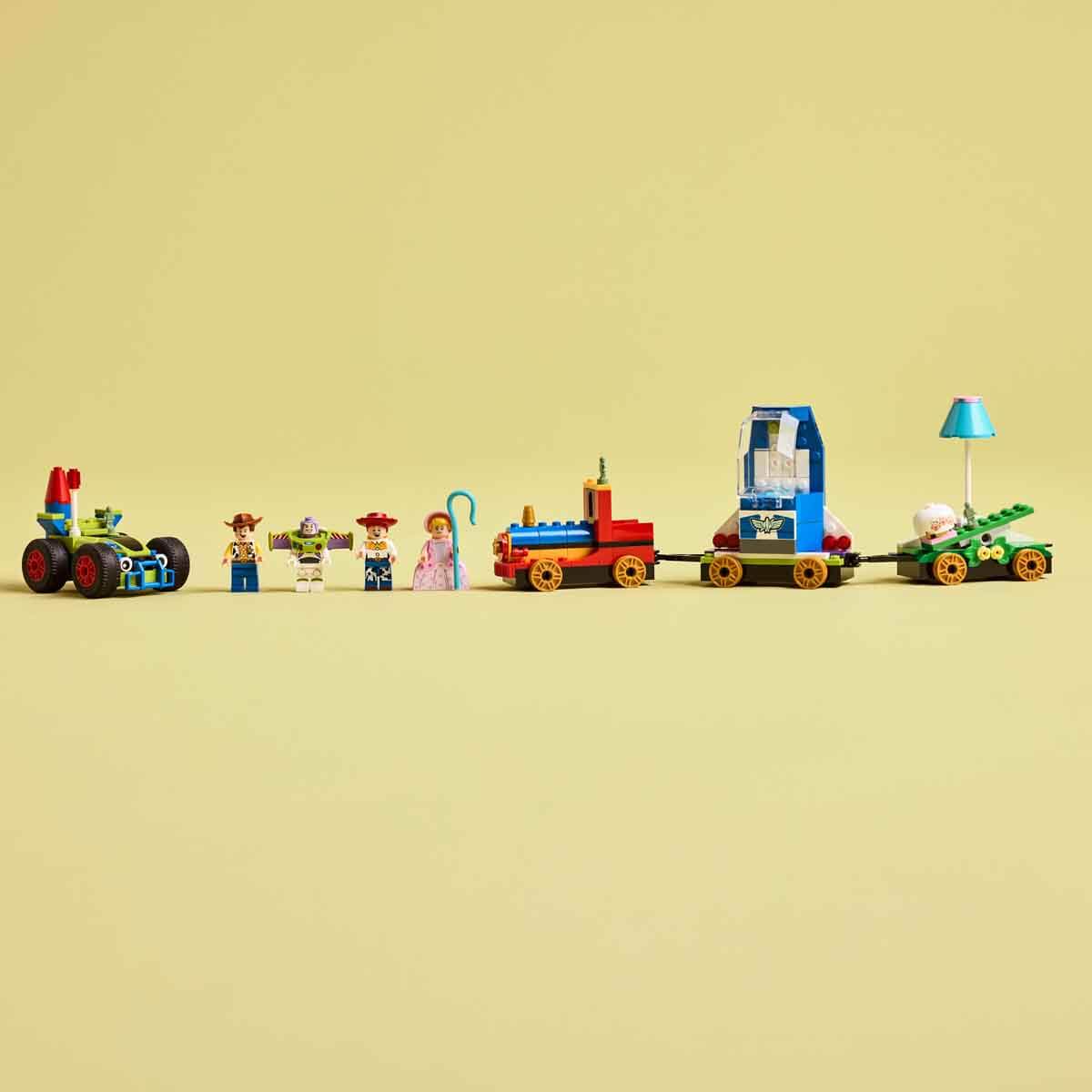 undefined - 8c413_LEGO_Disney_ve_Pixar_Oyuncak_Hikayesi_Kutlama_Tren.jpg