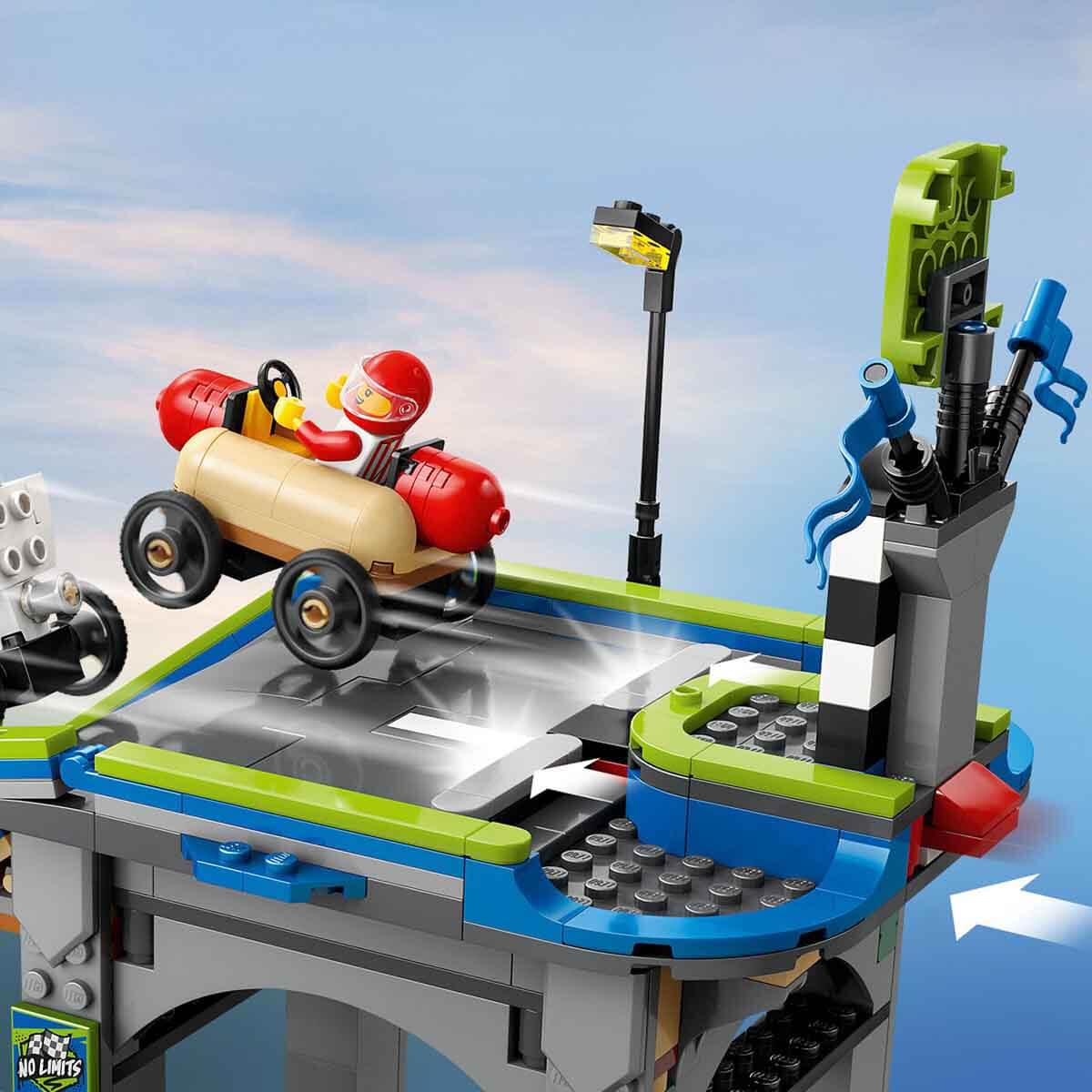 undefined - 8c858_LEGO_City_Senin_Kurallarin_Yaris_Arabasi_Rampa_Par.jpg