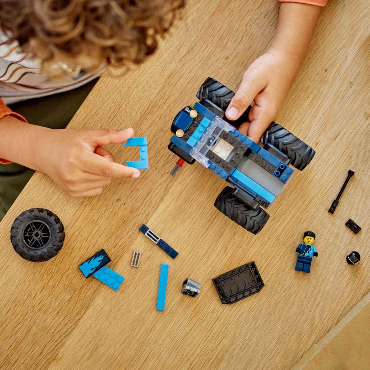 undefined - 8e0ee_LEGO___City_Mavi_Canavar_Kamyon_60402_.jpg