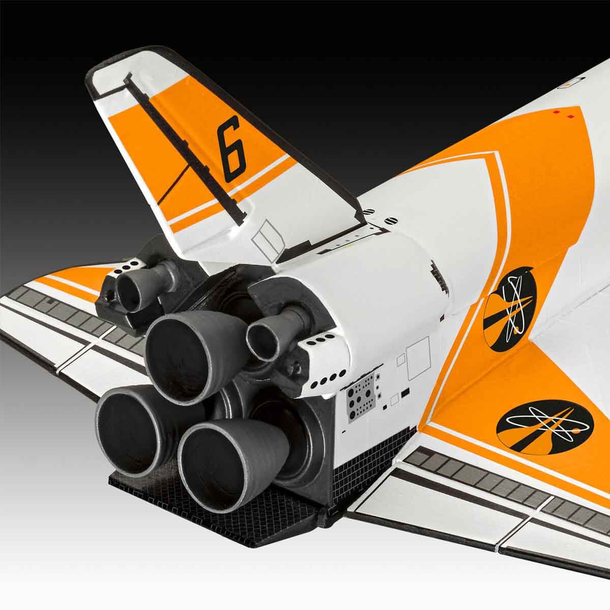 undefined - 90686_Revell_1144_007_Moonraker_VG05665.jpg