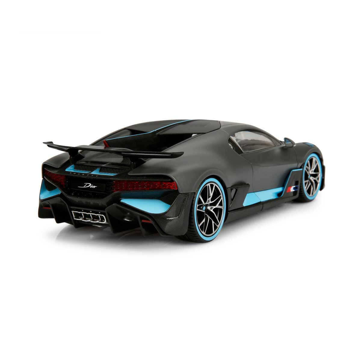 undefined - 90c3f_1:18_Bugatti_Divo_Model_Araba.jpg