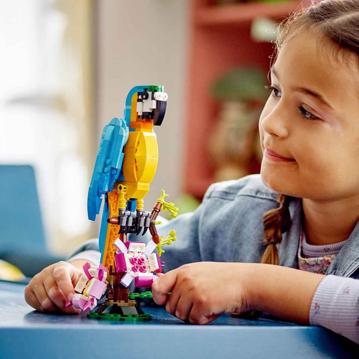 undefined - 91479_LEGO_Creator_Egzotik_Papagan_31136.jpg