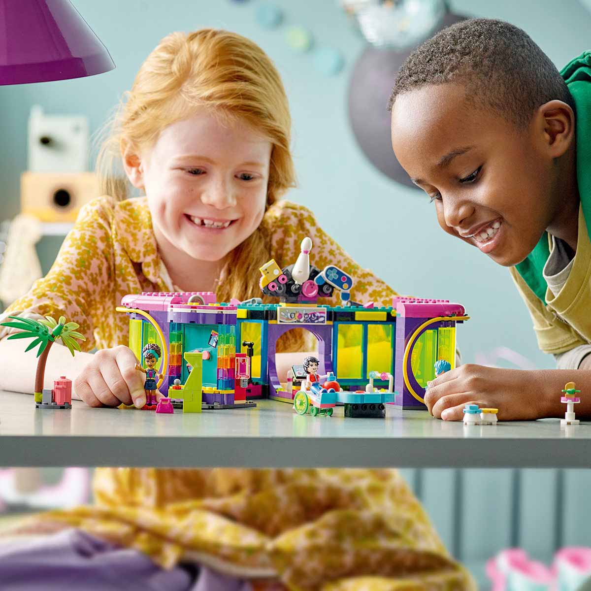 undefined - 91753_LEGO_Friends_Patenli_Disko_Salonu_41708.jpg
