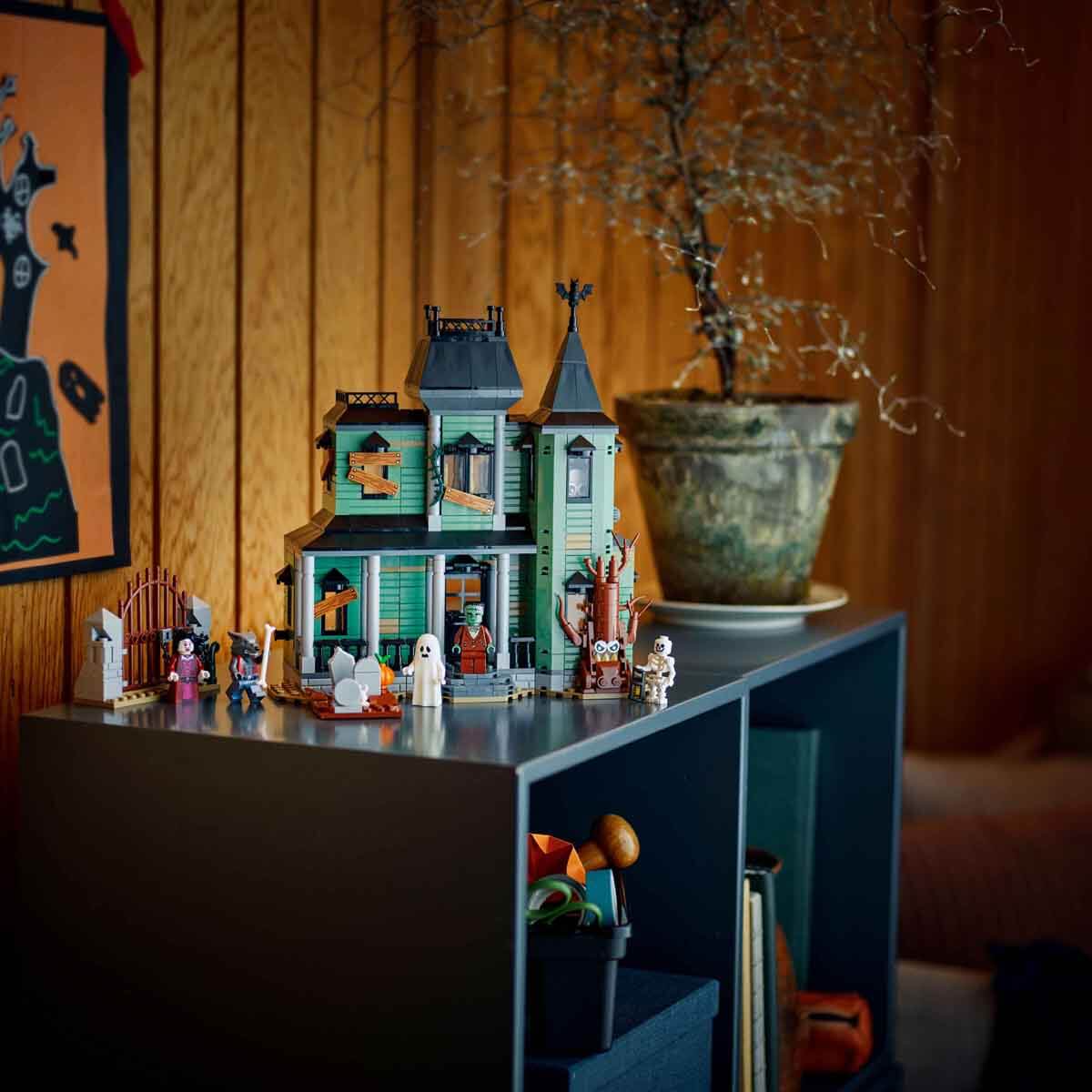 undefined - 91a77_LEGO_Creator_3u_1_Arada_Hayaletli_Kosk_31167_.jpg