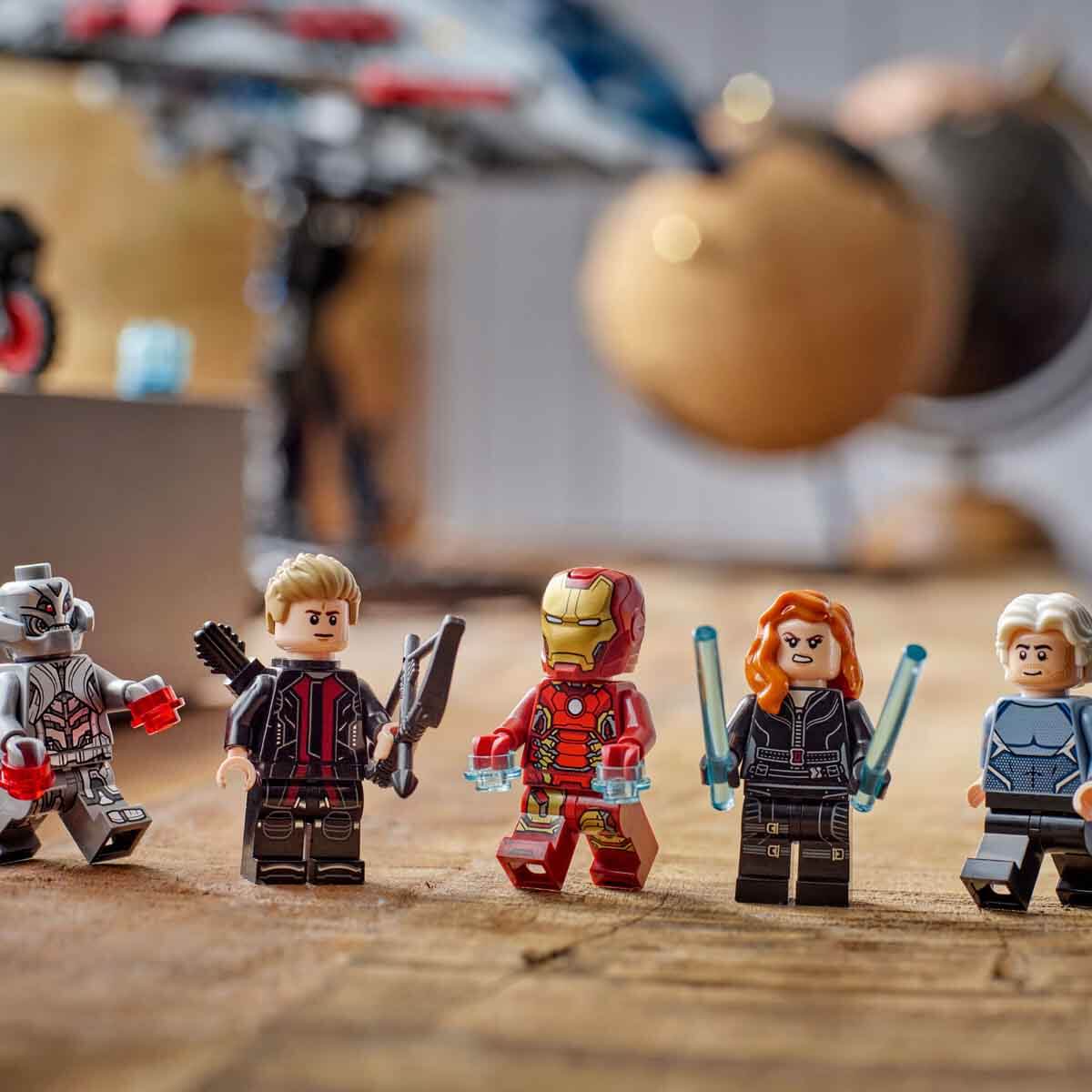 undefined - 91d08_LEGO____Marvel_Avengers_Ultron_Cagi_Quinjet_76325_.jpg