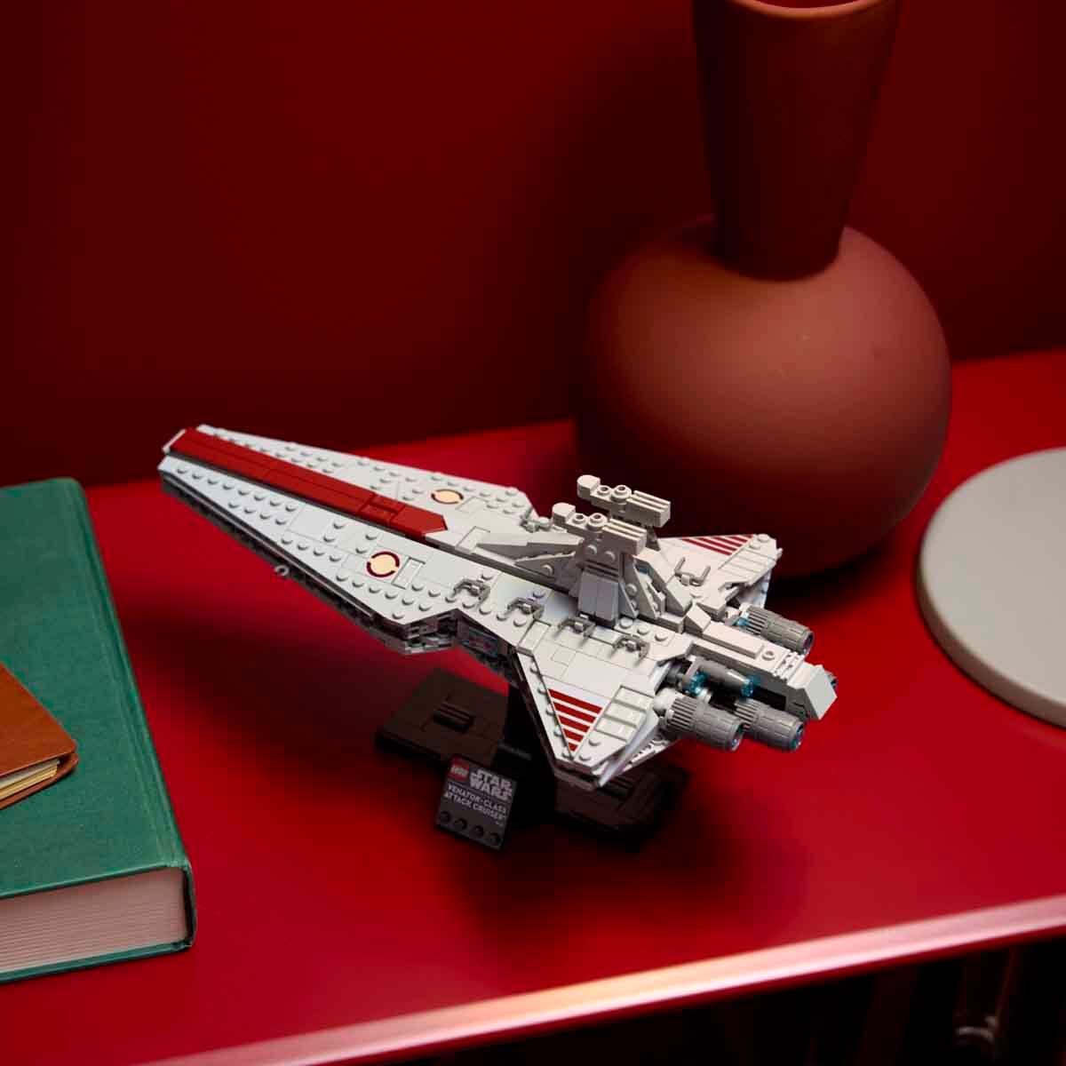 undefined - 91dca_LEGO_Star_Wars_Venator_Sinifi_Saldiri_Kruvazoru_75.jpg