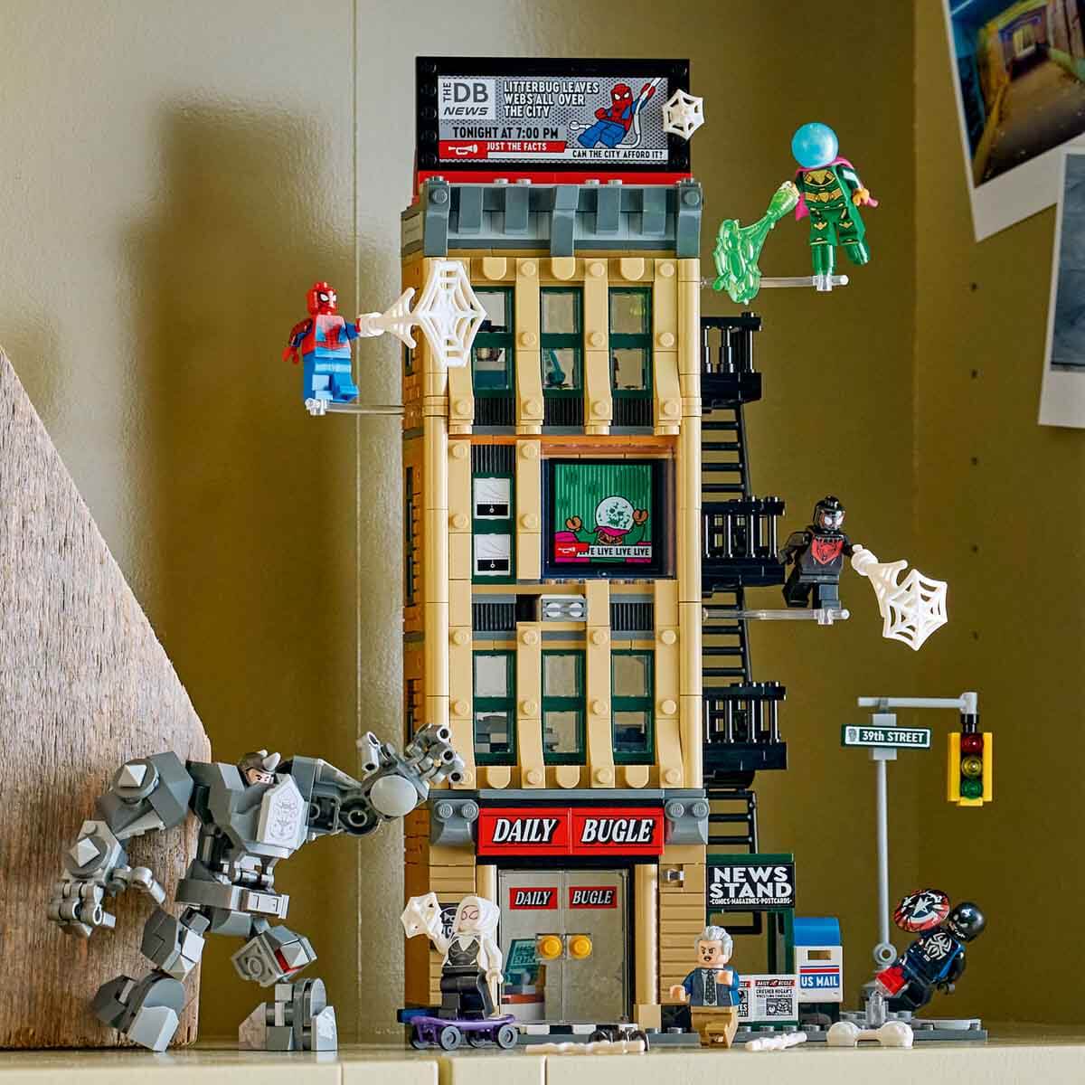 undefined - 9348d_LEGO_Marvel_Orumcek_Adam_Mysterioya_Karsi_Daily_Bu.jpg