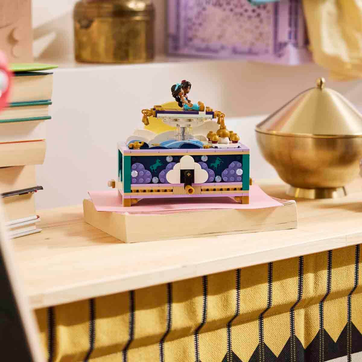 undefined - 943d3_LEGO____Disney_Princess_Yasemin___in_Mucevher_Kutu.jpg