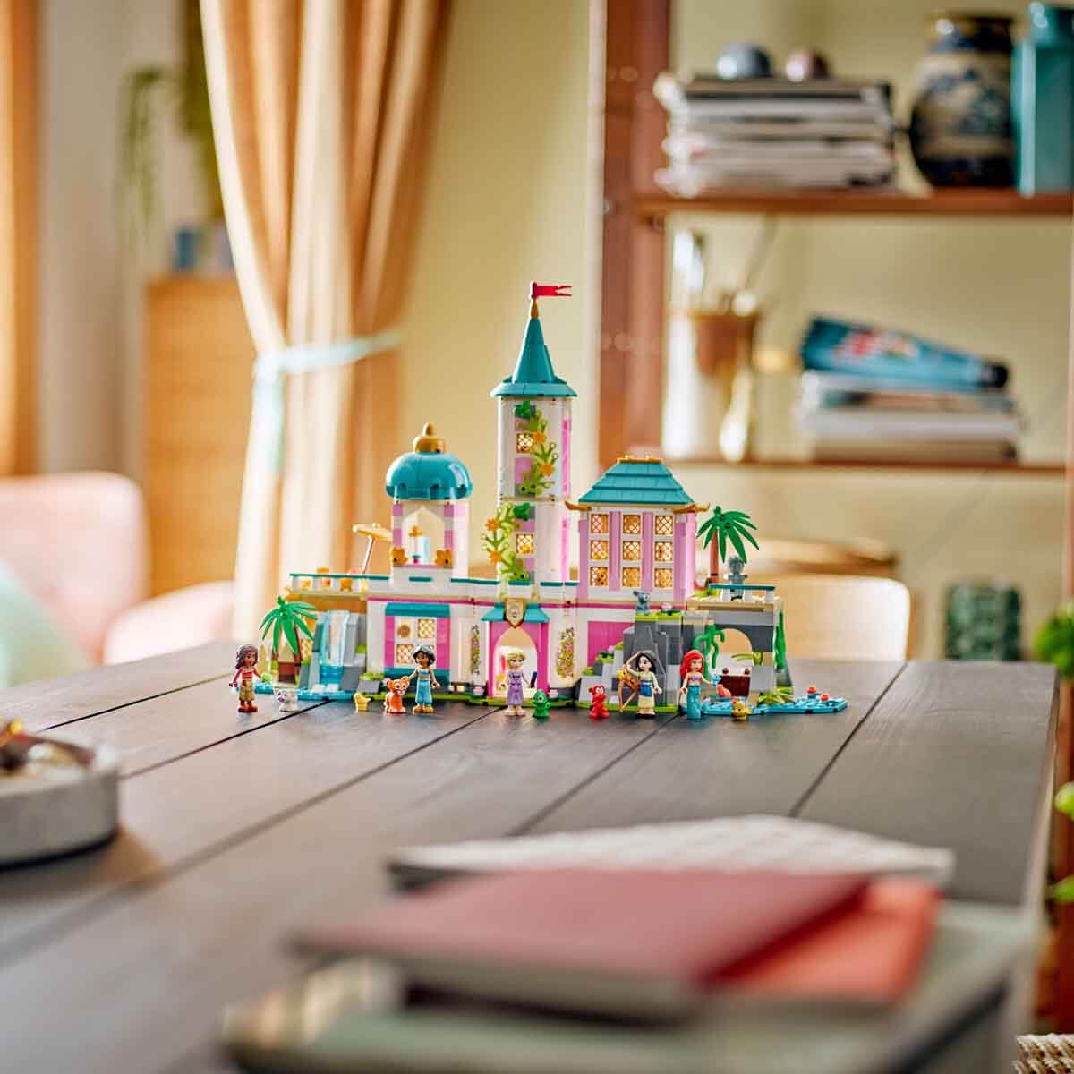 undefined - 94435_LEGO_Disney_Prenses_Satosu_ve_Kraliyet_Hayvanlari_.jpg