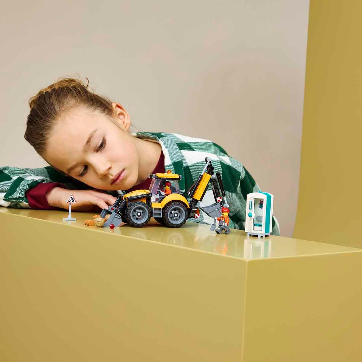 undefined - 95030_LEGO_City_Sari_Kazici_Yukleyici___Insaat_Oyuncagi_.jpg