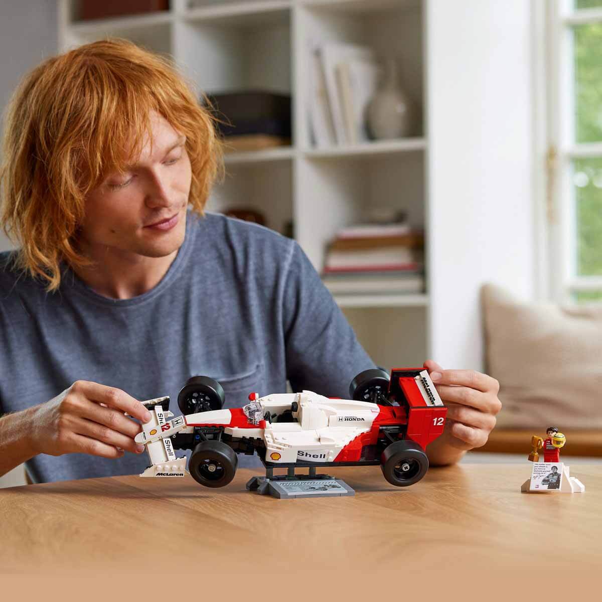 undefined - 955ab_LEGO_Icons_McLaren_MP44_ve_Ayrton_Senna_10330_.jpg