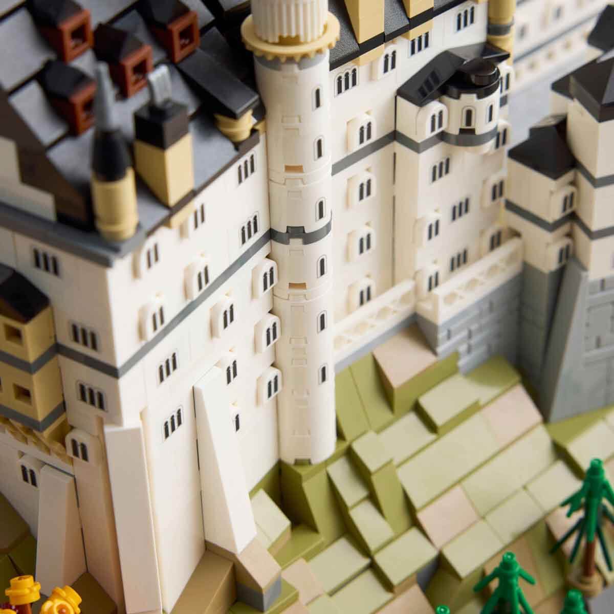 undefined - 9652f_LEGO_Architecture_Neuschwanstein_Satosu_21063_.jpg