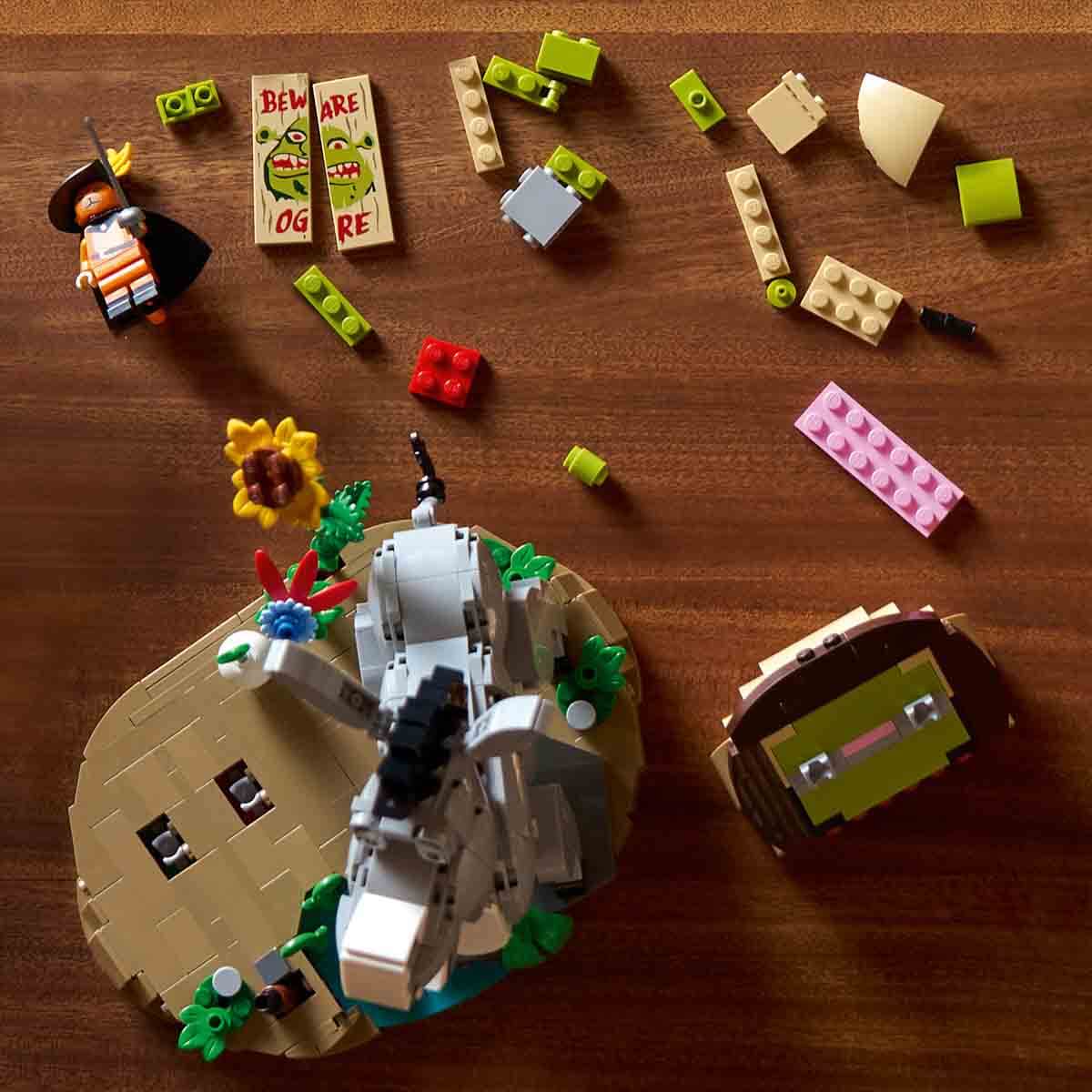 undefined - 965e8_LEGO_Shrek__Srek__Esek_ve_Cizmeli_Kedi_72423.jpg