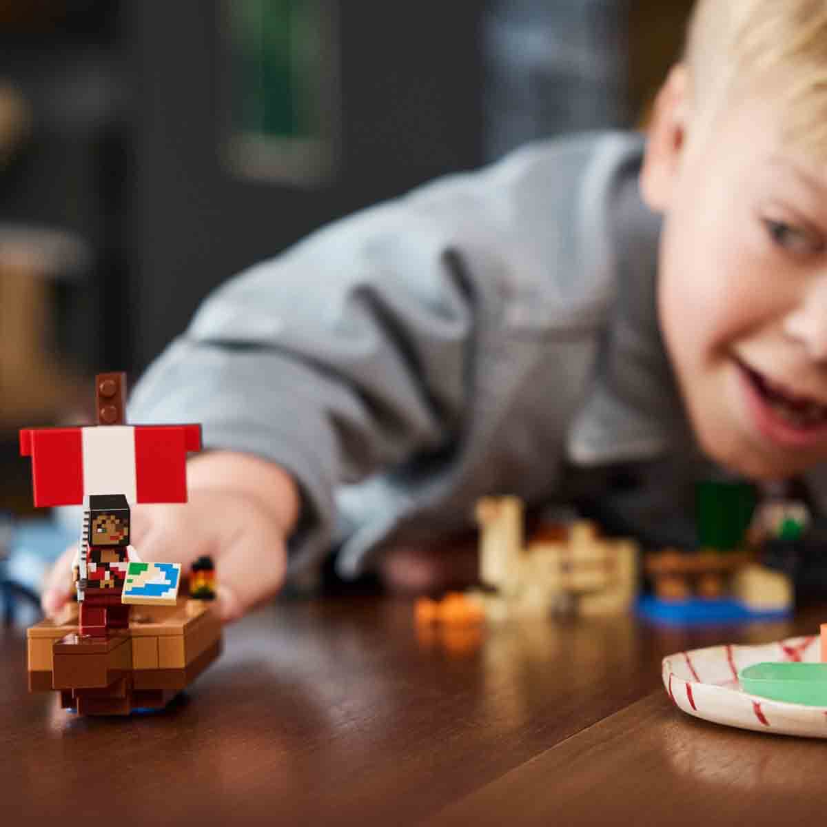 undefined - 9717a_LEGO_Minecraft_Korsan_Gemisi_Yolculugu_21259_.jpg