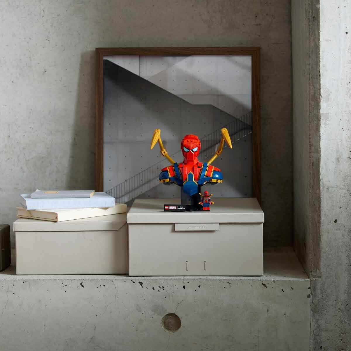 undefined - 99550_LEGO____Marvel_Iron_Orumcek_Adam_Bustu_76326_.jpg