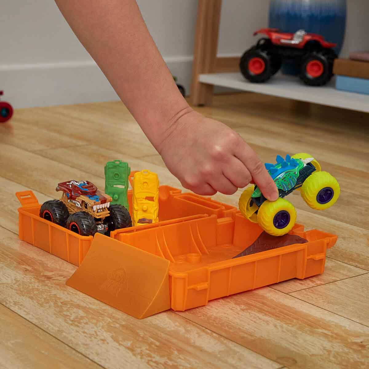 undefined - 9b1d6_Hot_Wheels_Monster_Trucks_Tasinabilir_Oyun_Seti_HX.jpg