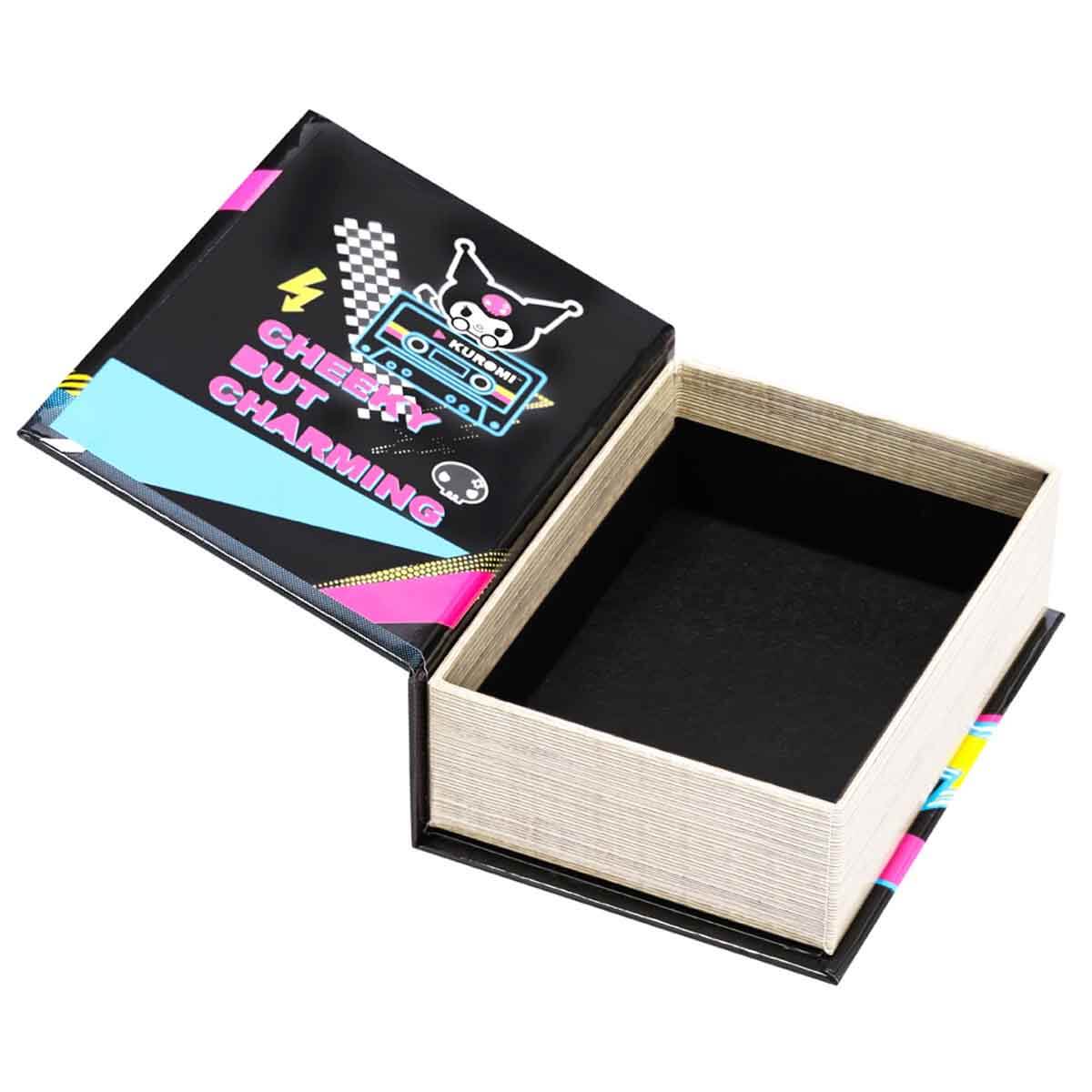 undefined - 9eb37_Hello_Kitty_And_Friends_Mini_Kitap_Kutu.jpg