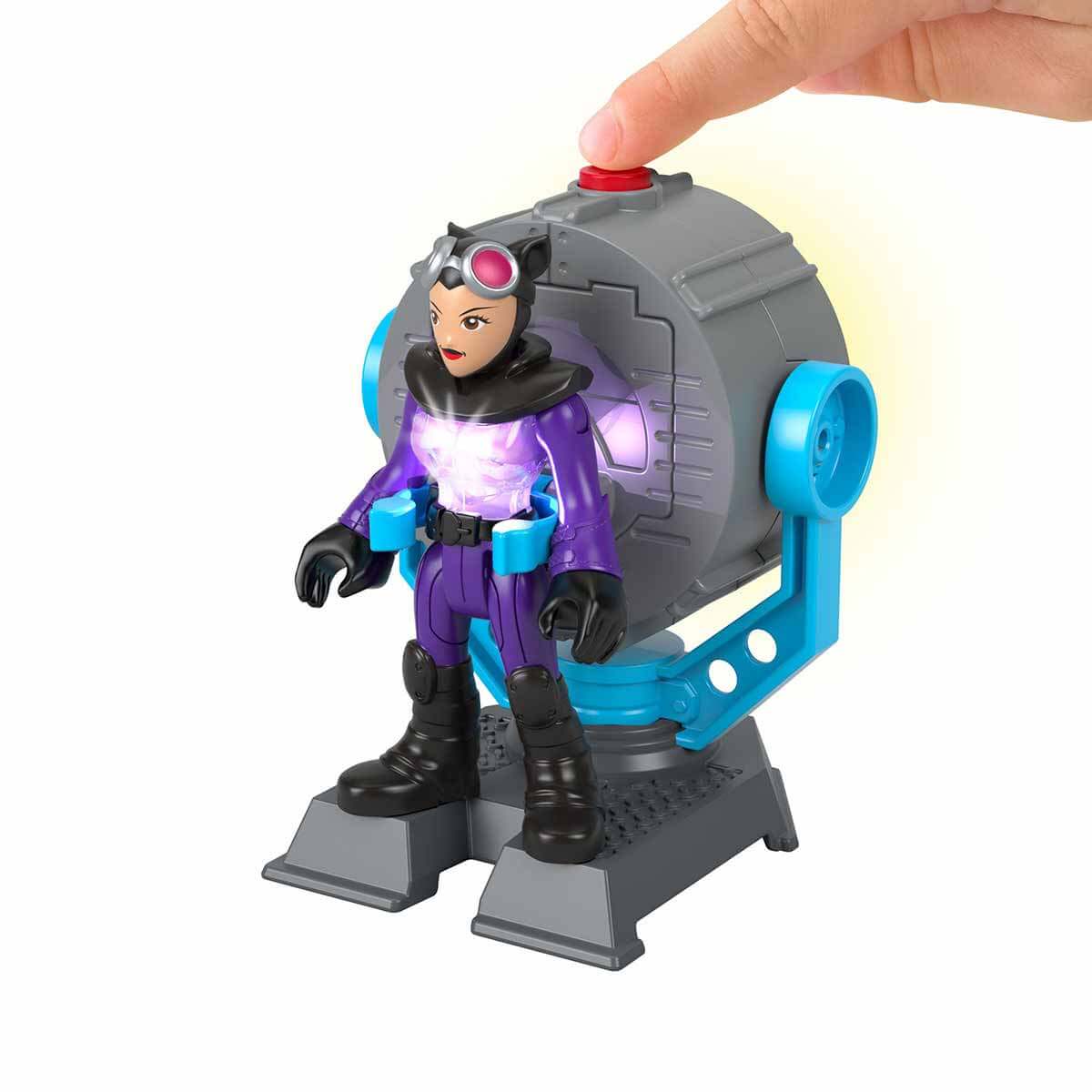 undefined - a0023_IImaginext_DC_Super_Friends_Bat_Tech_Bat_Signal_Fi.jpg