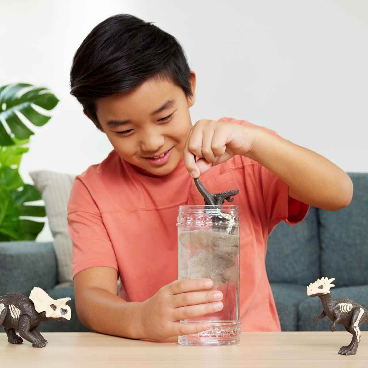Jurassic World Dino Reveal Sürpriz Figür Paketi JDC52 | Toyzz Shop