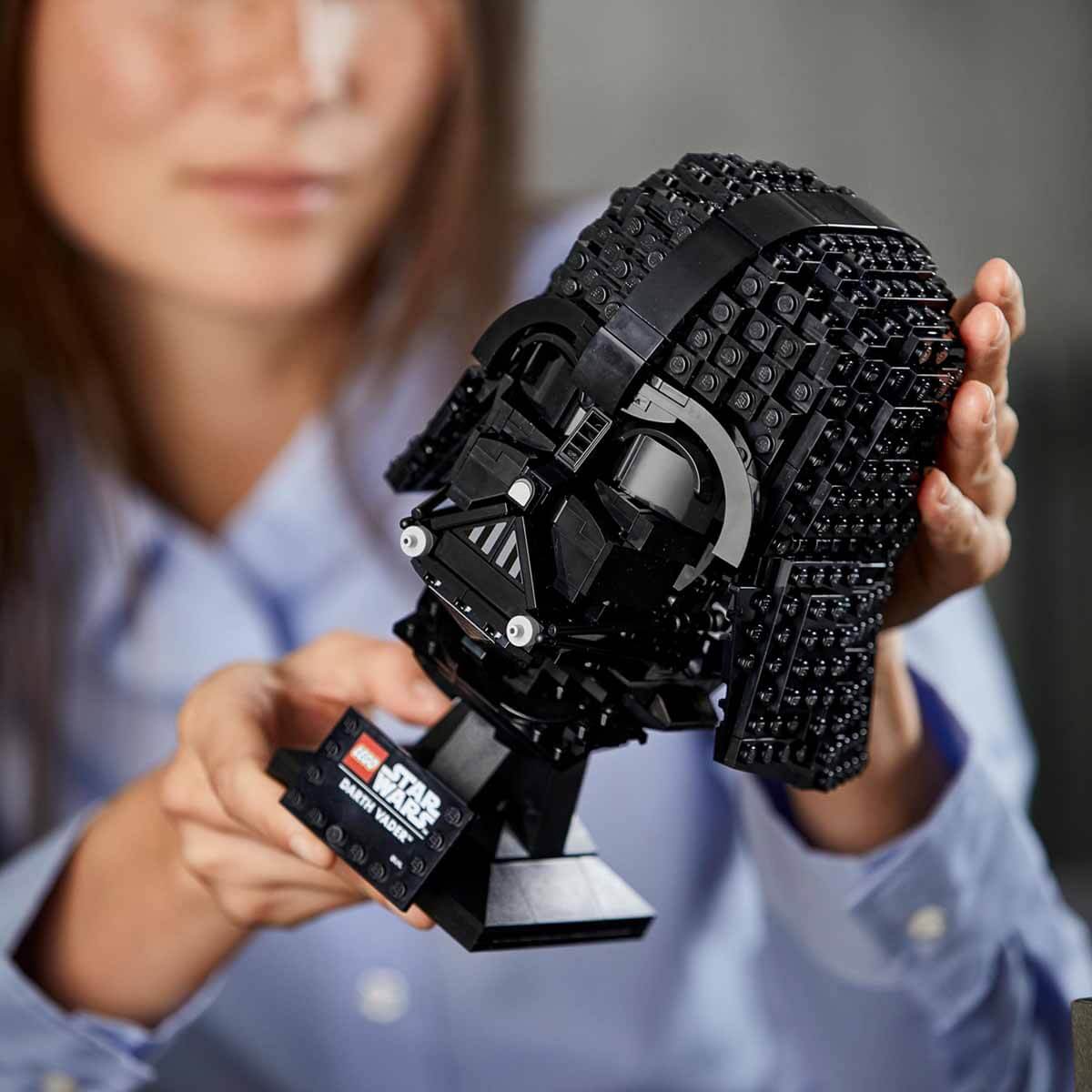 undefined - a35d5_LEGO_Star_Wars_Darth_Vader_Kaski_75304.jpg