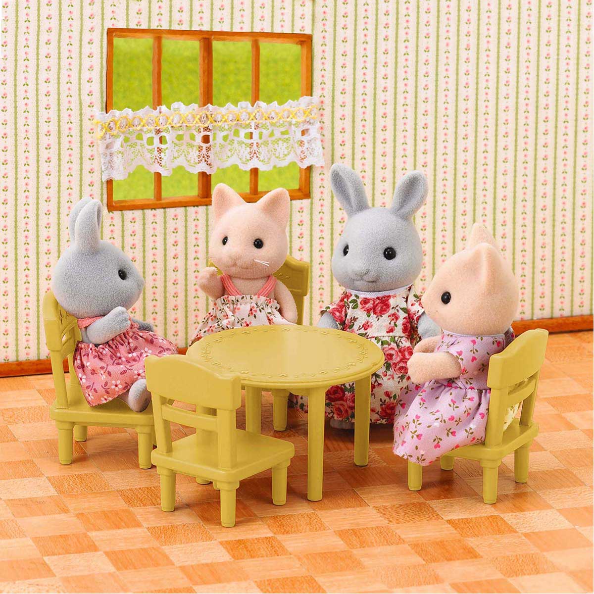 undefined - a4037_Sylvanian_Families_Masa_ve_Sandalye_Takimi.jpg