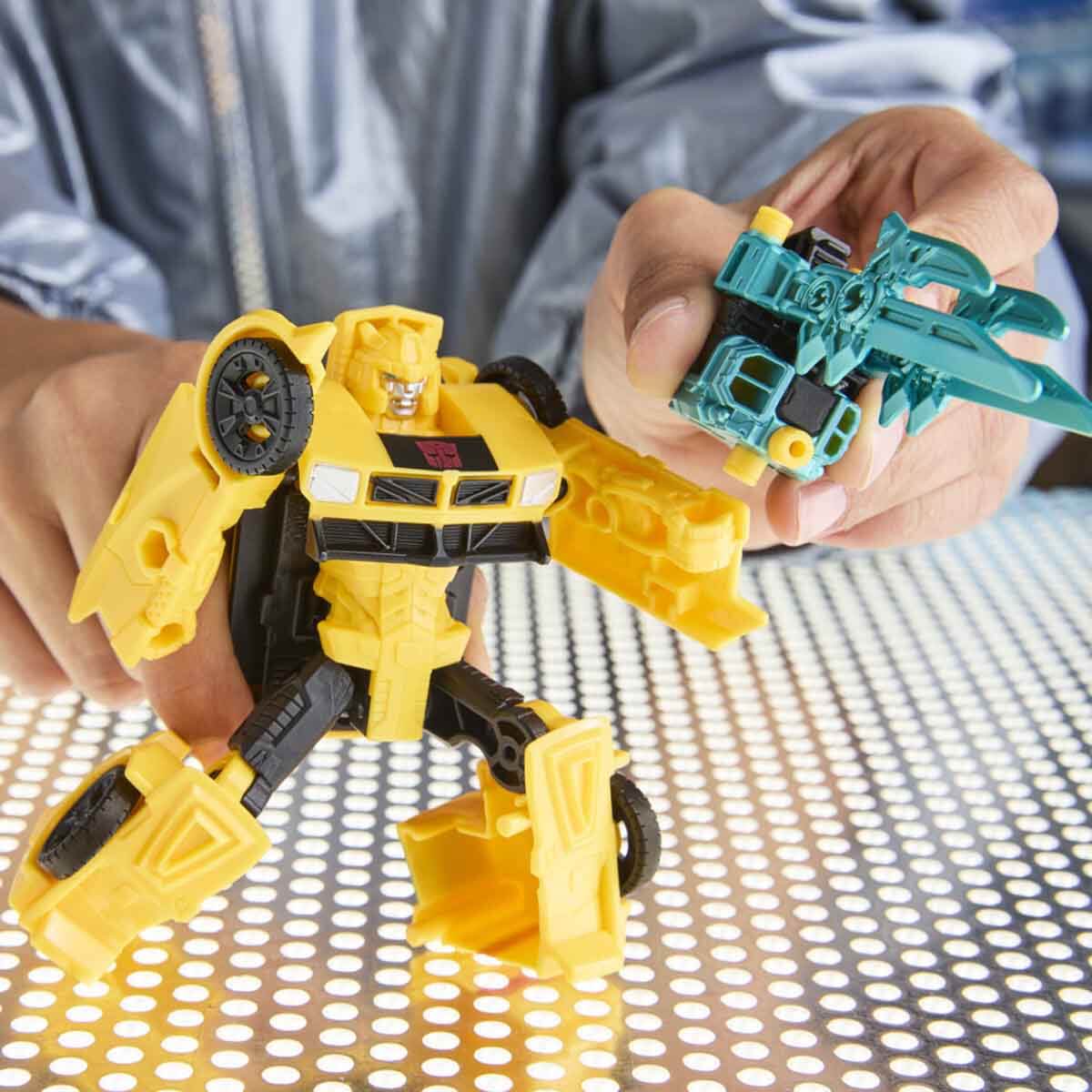 undefined - a435d_Transformers_Cyberworld_Donusebilen_Robot.jpg