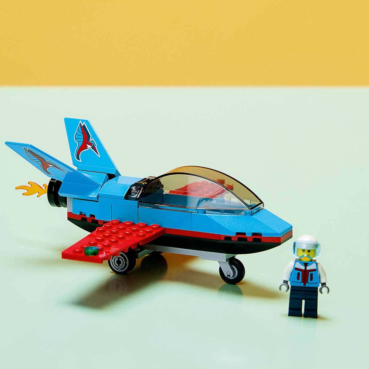 undefined - a4823_LEGO_City_Gosteri_Ucagi_60323.jpg