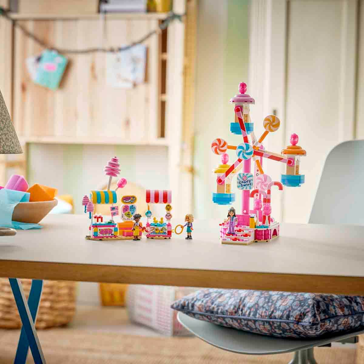 undefined - a54cf_LEGO_Friends_Seker_ve_Kapkek_Donme_Dolabi_Yapim_Se.jpg