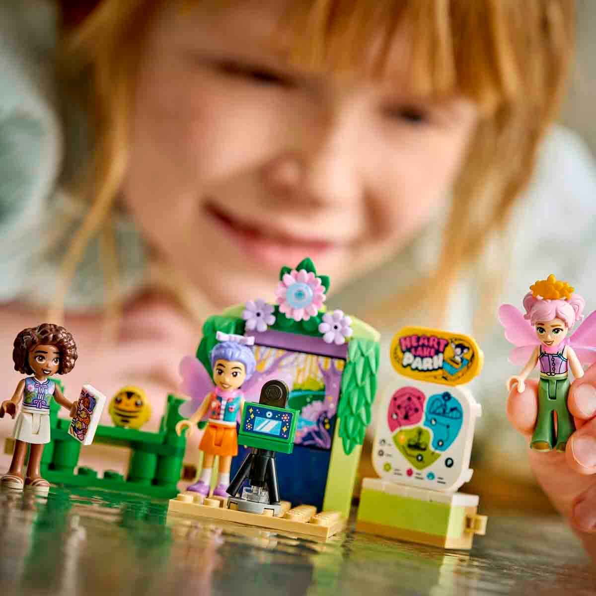 undefined - a57ba_LEGO_Friends_Donen_Cicek_ve_Peri_Fincani_.jpg