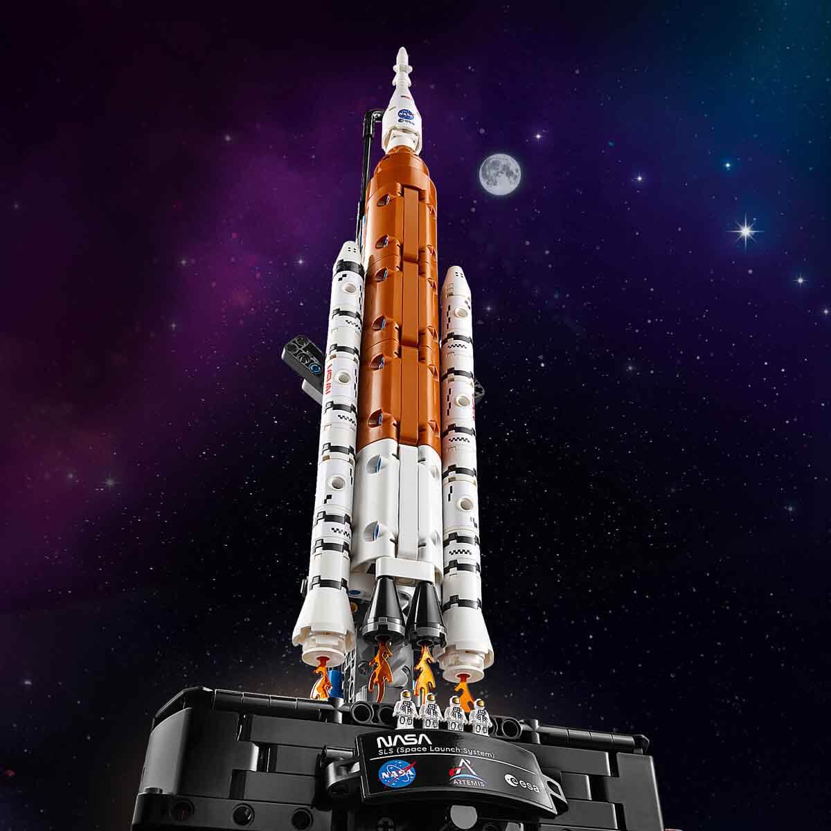undefined - a6eb2_LEGO_Technic_NASA_Artemis_Uzay_Firlatma_Sistemi_Ro.jpg