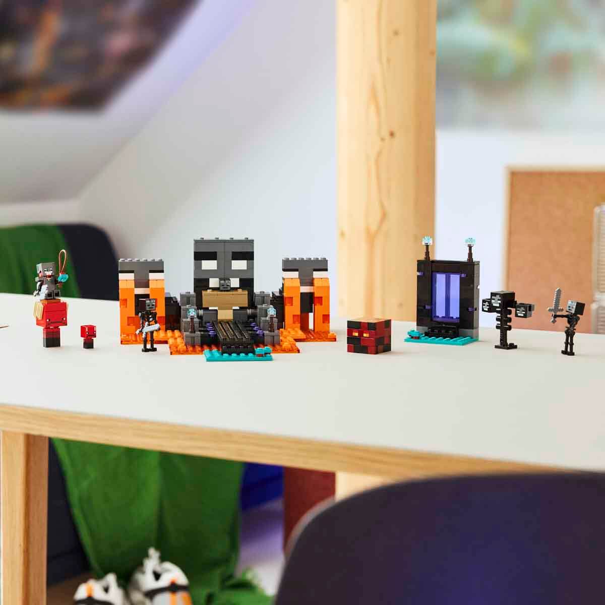 undefined - a7725_LEGO_Minecraft_Wither_Savasi_21590_.jpg