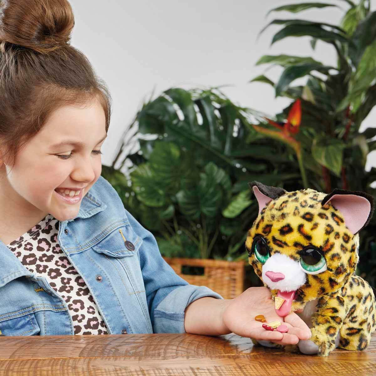 undefined - a7c85_FurReal_Minik_Vahsi_Dostum_Leopar_Lolly_F4394.jpg