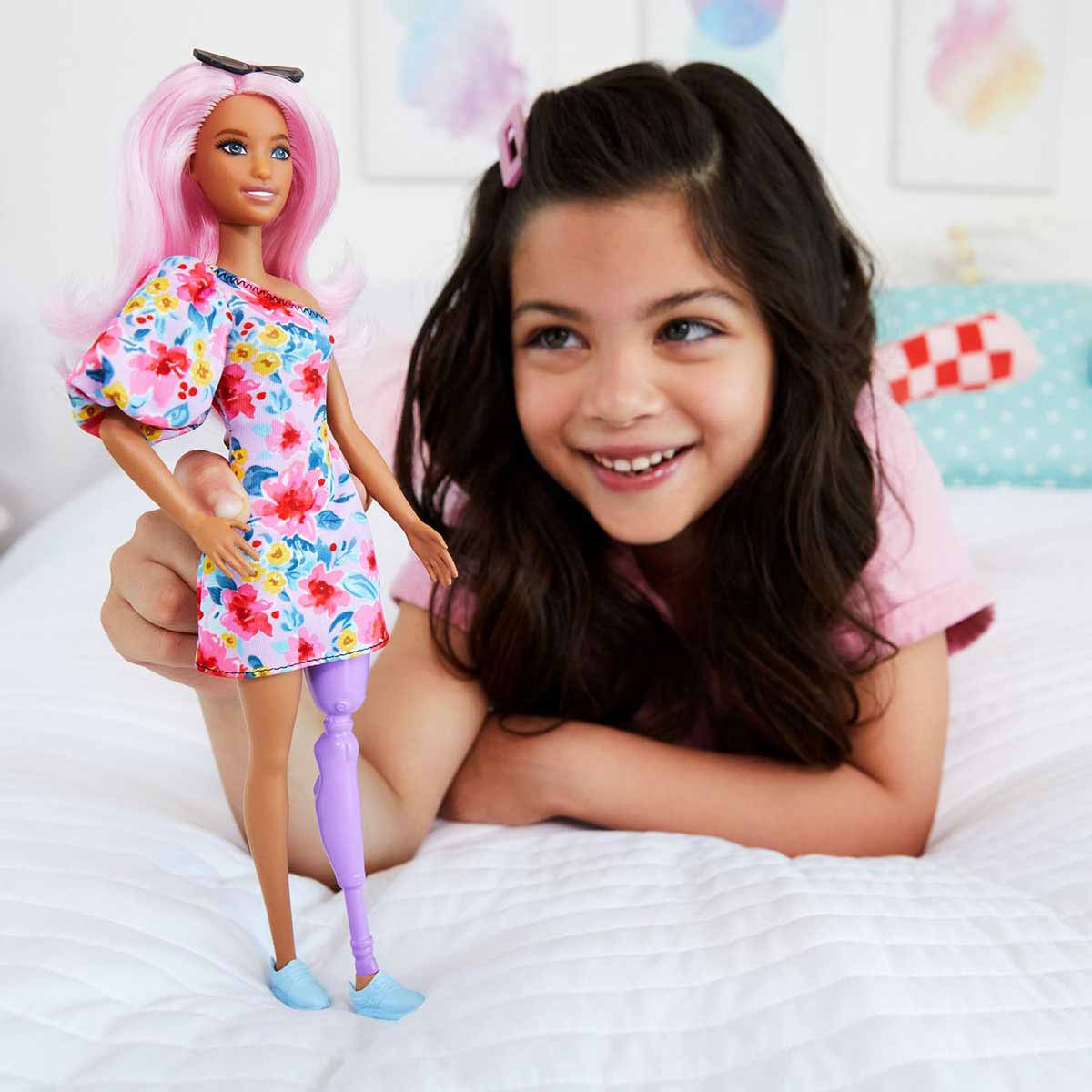 undefined - ab426_Barbie_Fashionastas_Buyuleyici_Parti_Bebekleri_HBV.jpg