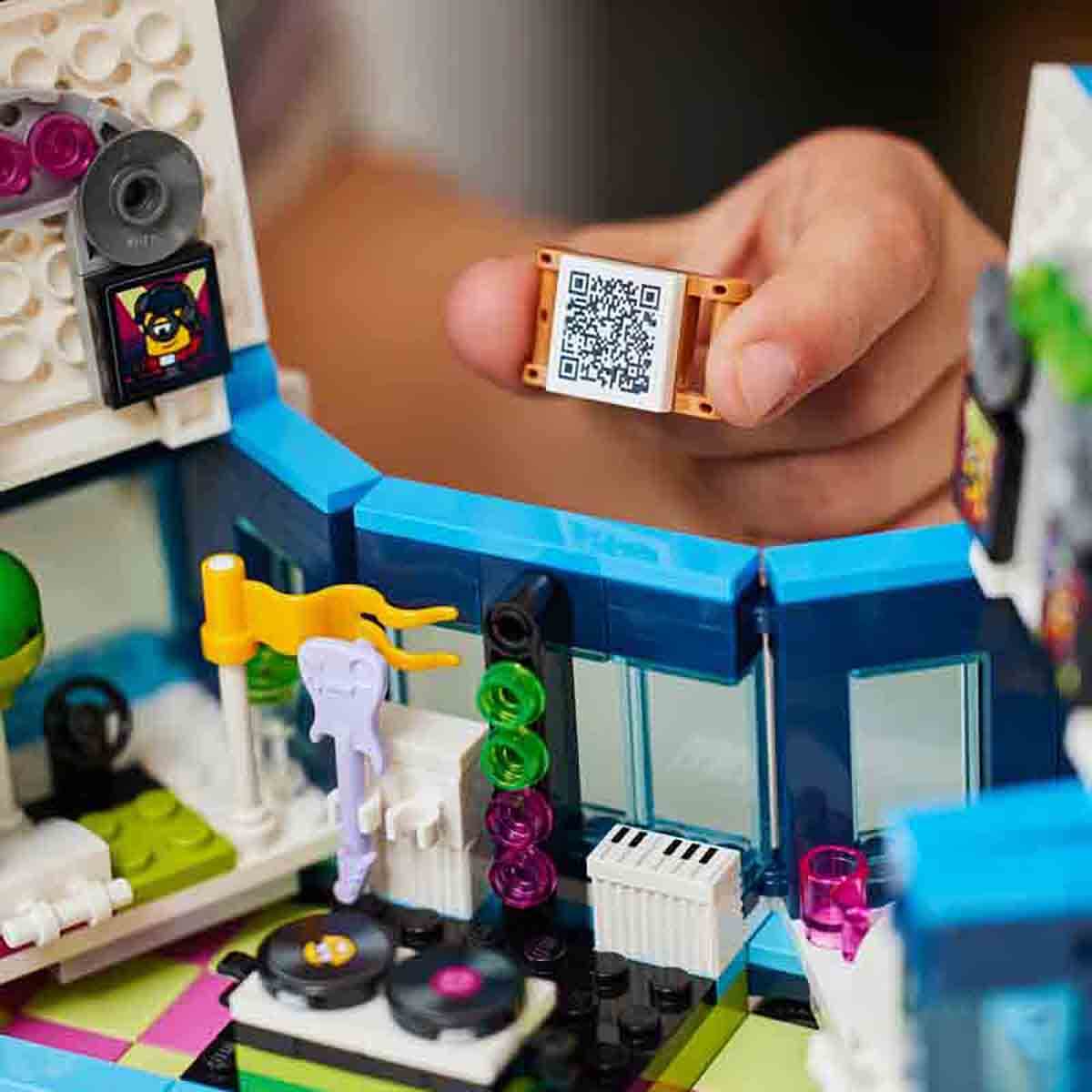 undefined - ad167_LEGO_Despicable_Me_4_Minyonlarin_Muzikli_Parti_Oto.jpg