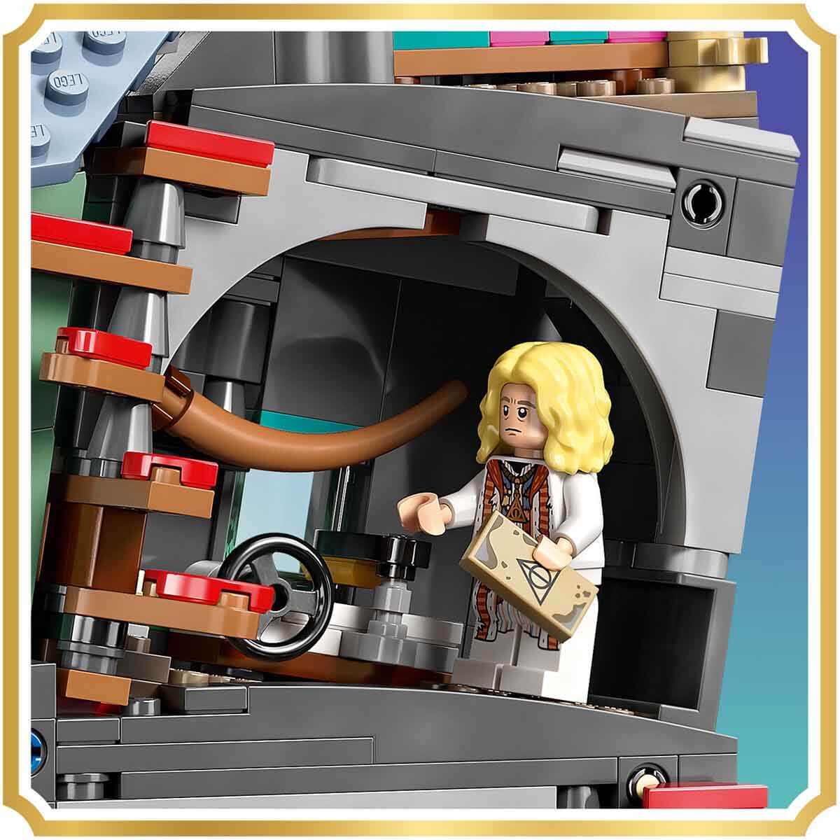 undefined - ad336_LEGO_Harry_Potter_Luna_Lovegoodun_Evi_76467_.jpg