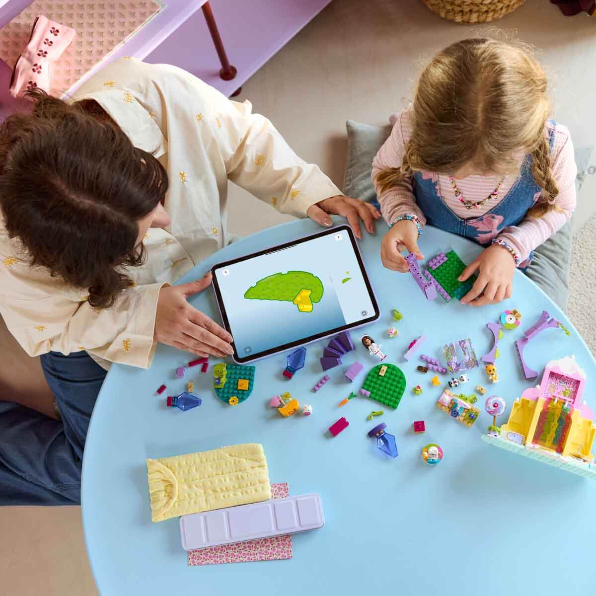 undefined - ade6d_LEGO_Gabbys_Dollhouse_Tatli_Sekerleme_Dagi_ve_Kedi.jpg